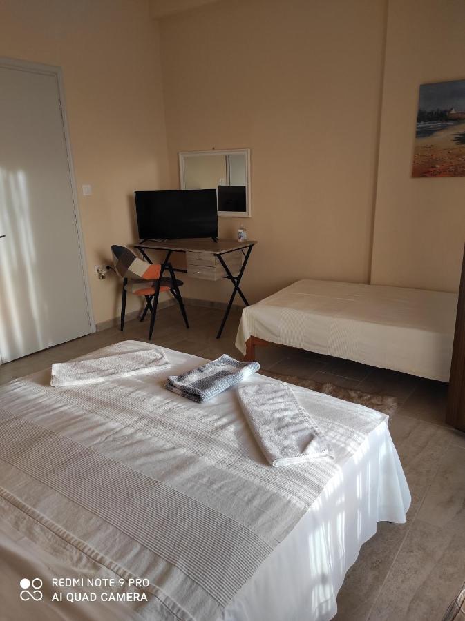 Aktaion Appartement Milína Buitenkant foto